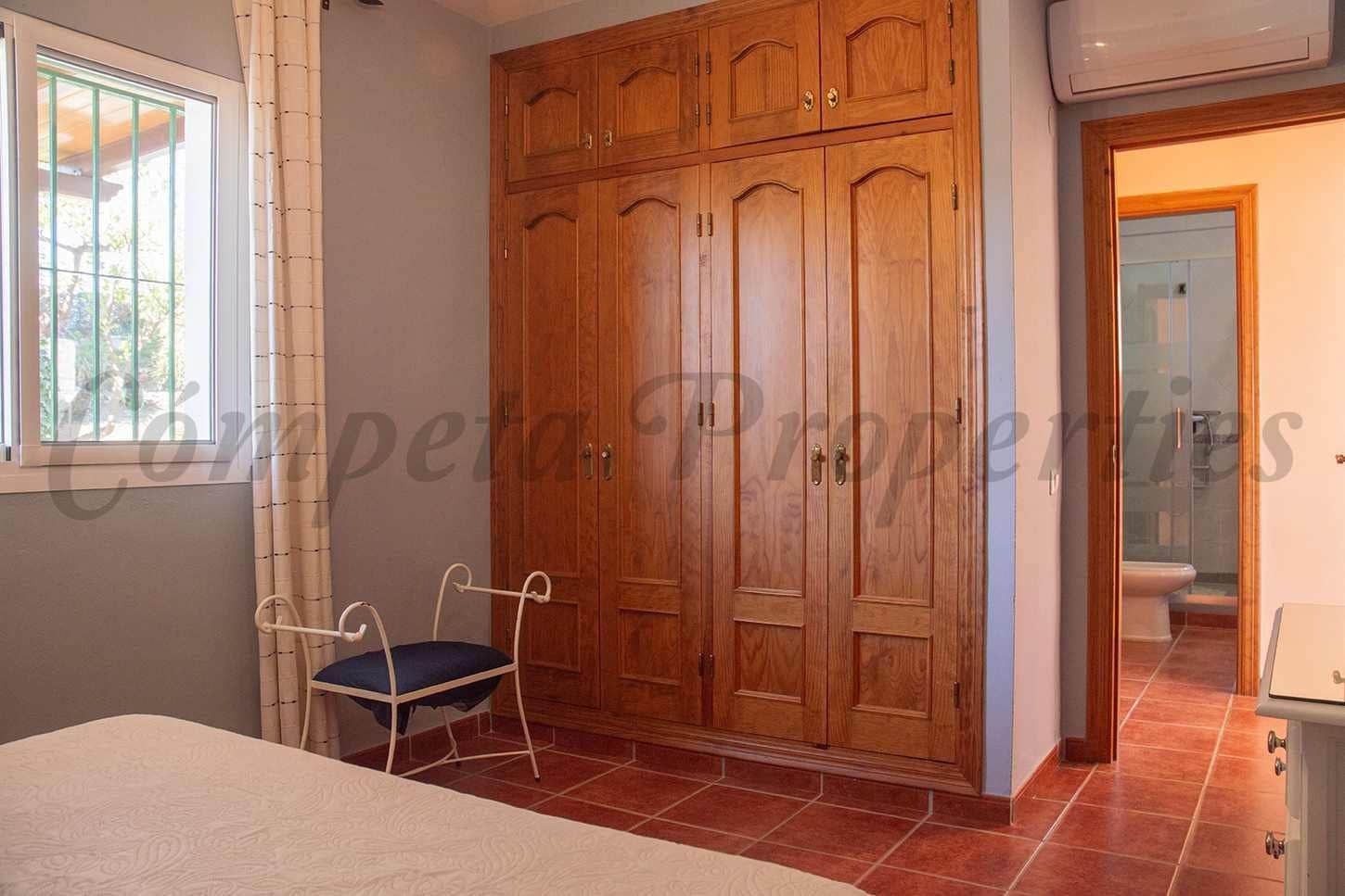 4 soveværelse Finca/Landehus til salg i Frigiliana med swimmingpool - € 960.000 (Ref: 10076181)