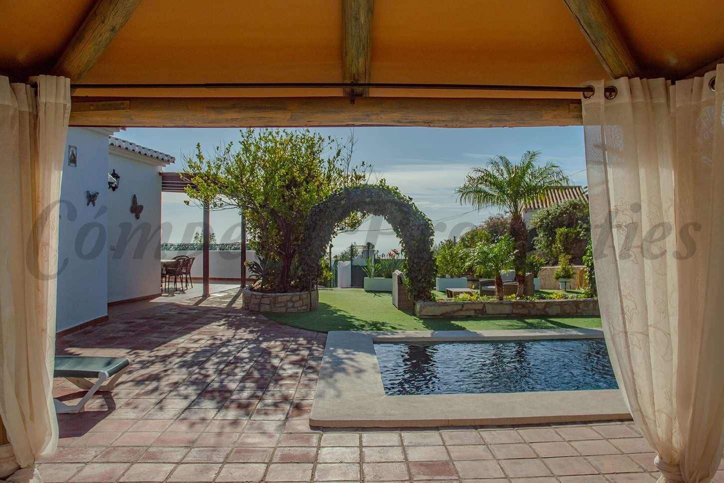 4 soveværelse Finca/Landehus til salg i Frigiliana med swimmingpool - € 960.000 (Ref: 10076181)