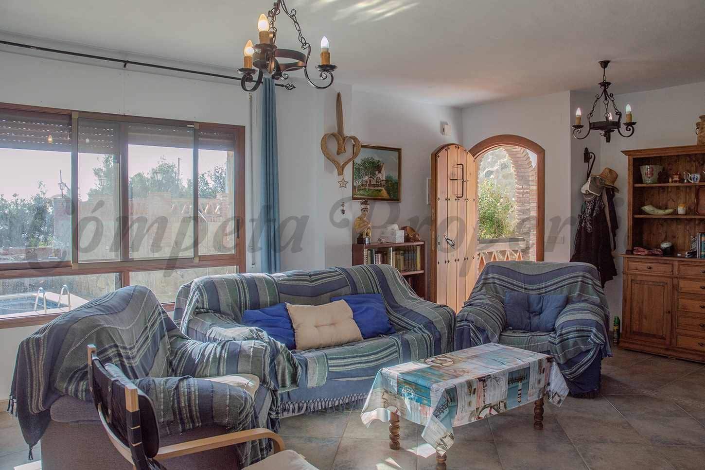 4 soveværelse Finca/Landehus til salg i Frigiliana med swimmingpool - € 960.000 (Ref: 10076181)