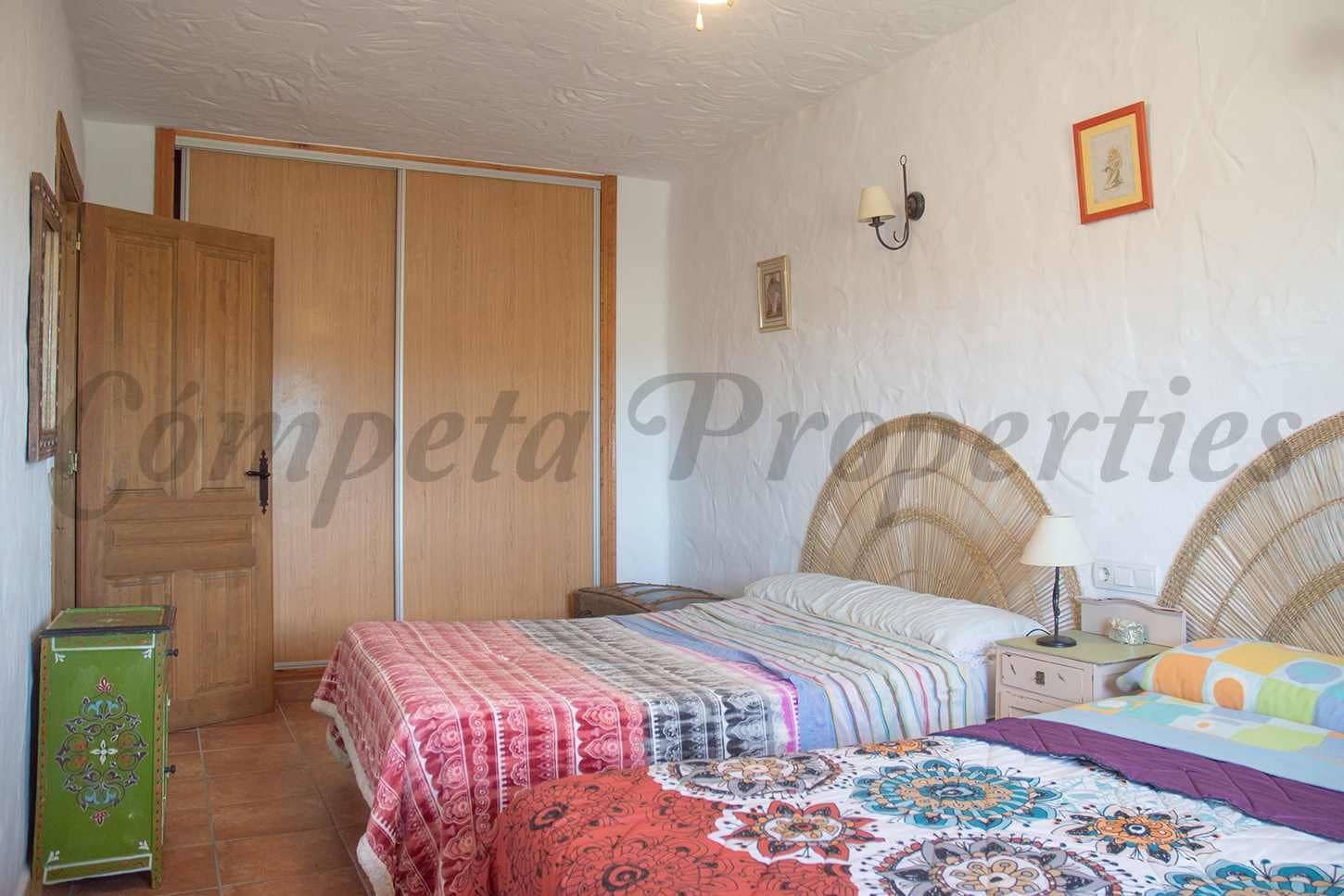 2 sovrum Finca/Hus på landet till salu i Torrox med pool - 339 000 € (Ref: 10076182)