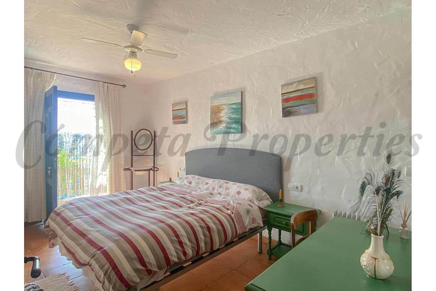 2 sovrum Finca/Hus på landet till salu i Torrox med pool - 339 000 € (Ref: 10076182)