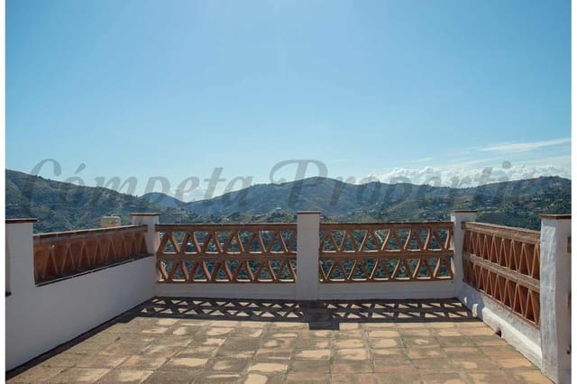 Finca/Casa Rural de 2 habitaciones en Torrox en venta con piscina - 339.000 € (Ref: 10076182)