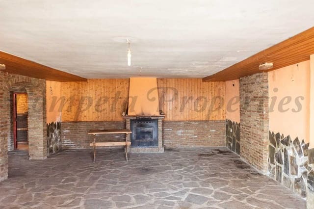 16 sypialnia Finka/Dom wiejski na sprzedaż w Carataunas z basenem garażem - 360 000 € (Ref: 10076184)