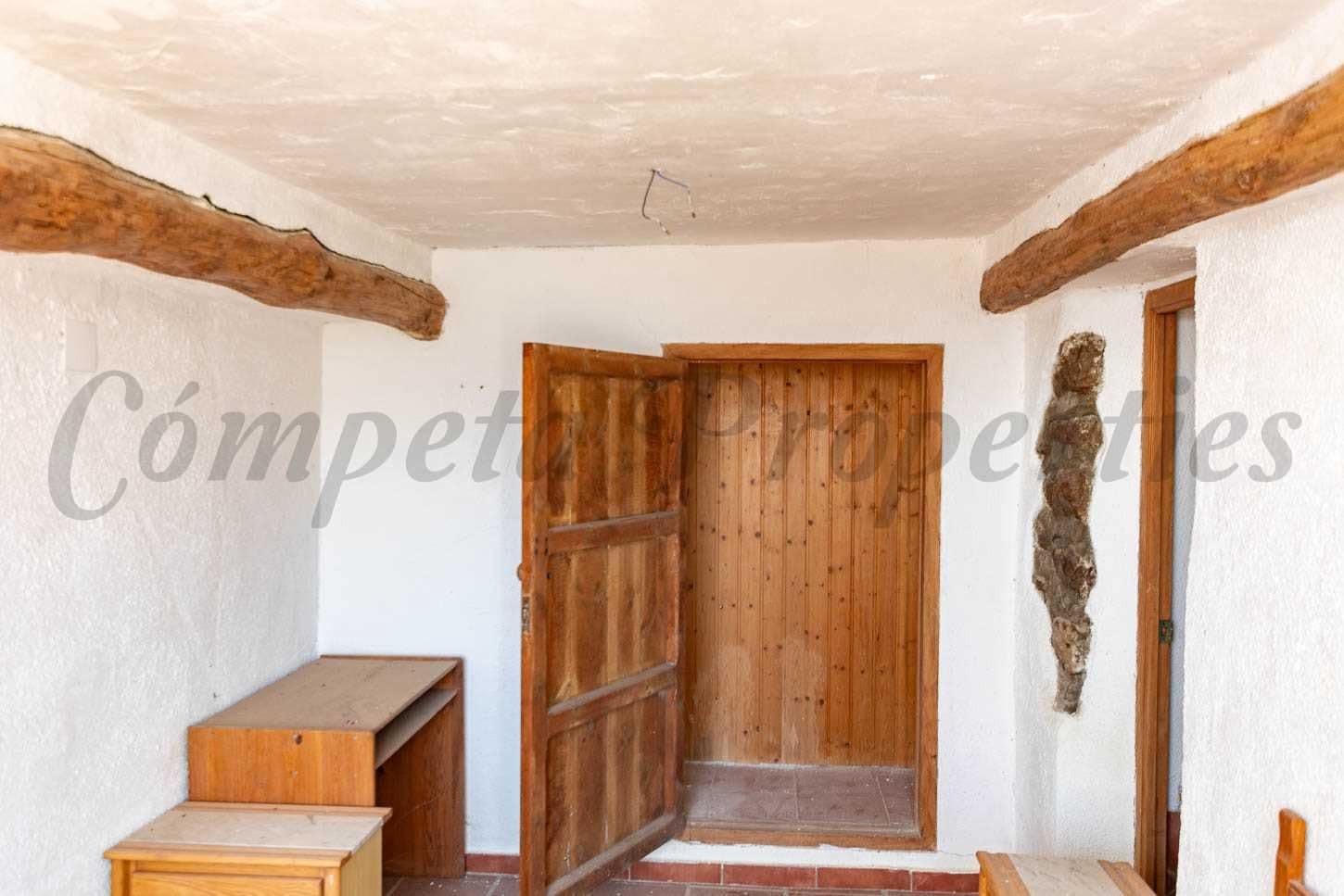16 sypialnia Finka/Dom wiejski na sprzedaż w Carataunas z basenem garażem - 360 000 € (Ref: 10076184)