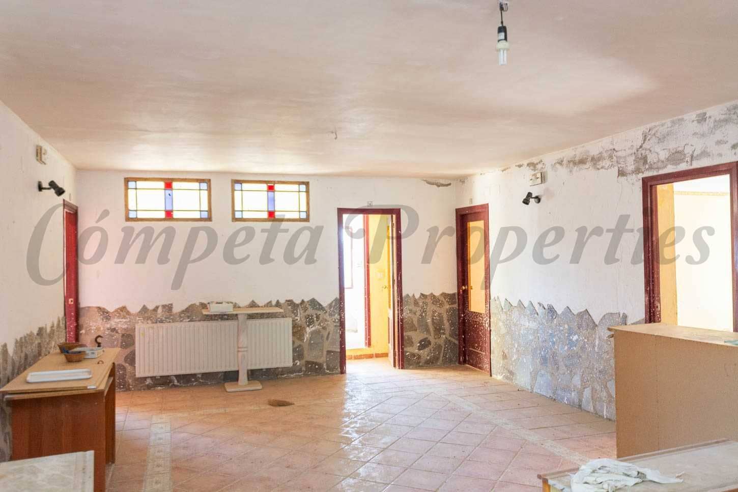 16 sypialnia Finka/Dom wiejski na sprzedaż w Carataunas z basenem garażem - 360 000 € (Ref: 10076184)