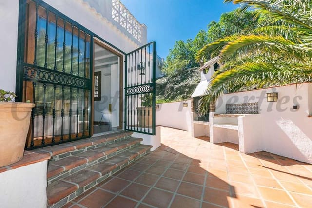 6 slaapkamer Finca/Landhuis voor vakantieverhuur in Cómpeta met zwembad - € 2.200 (Ref: 10076187)