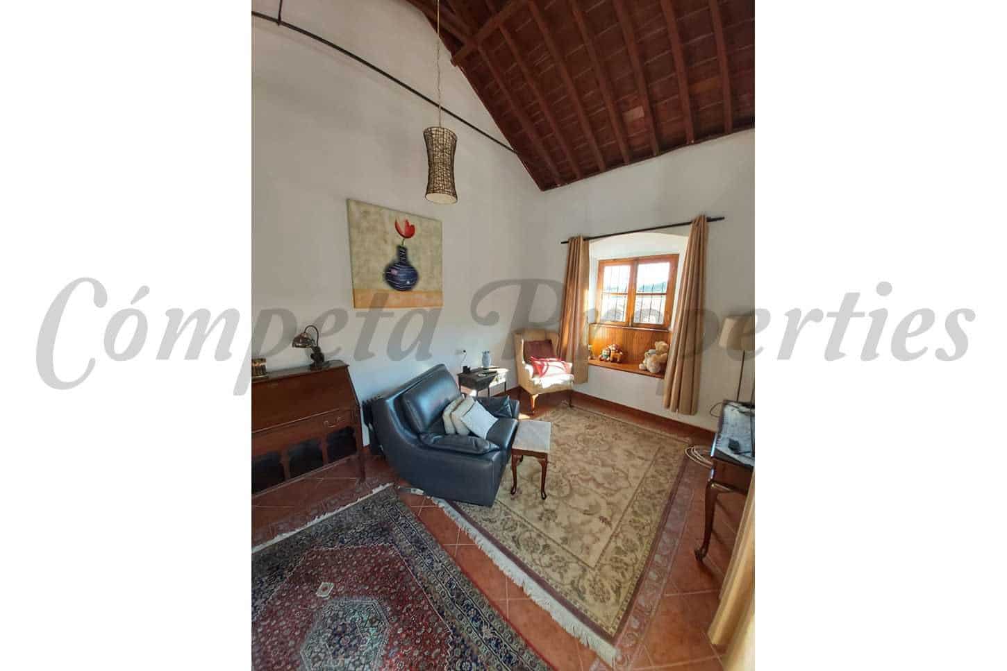 4 Zimmer Finca/Landgut zu verkaufen in Nerja mit Pool Garage - 950.000 € (Ref: 10076188)