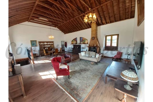 4 sypialnia Finka/Dom wiejski na sprzedaż w Avda Pescia - Ctra de Frigiliana, Nerja z basenem garażem - 950 000 € (Ref: 10076188)