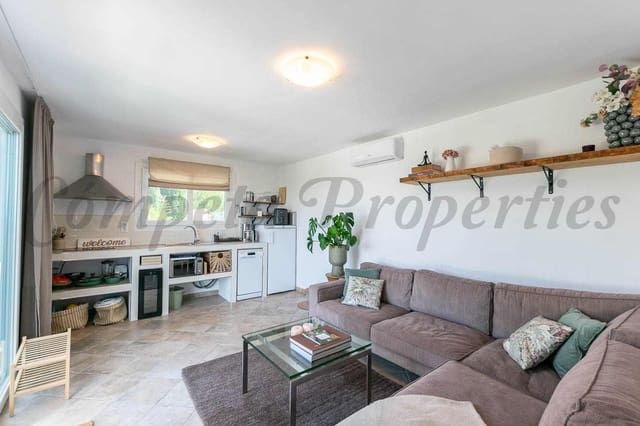 1 bedroom Finca/Country House for holiday rental in Cómpeta with pool - € 1,000 (Ref: 10076189)
