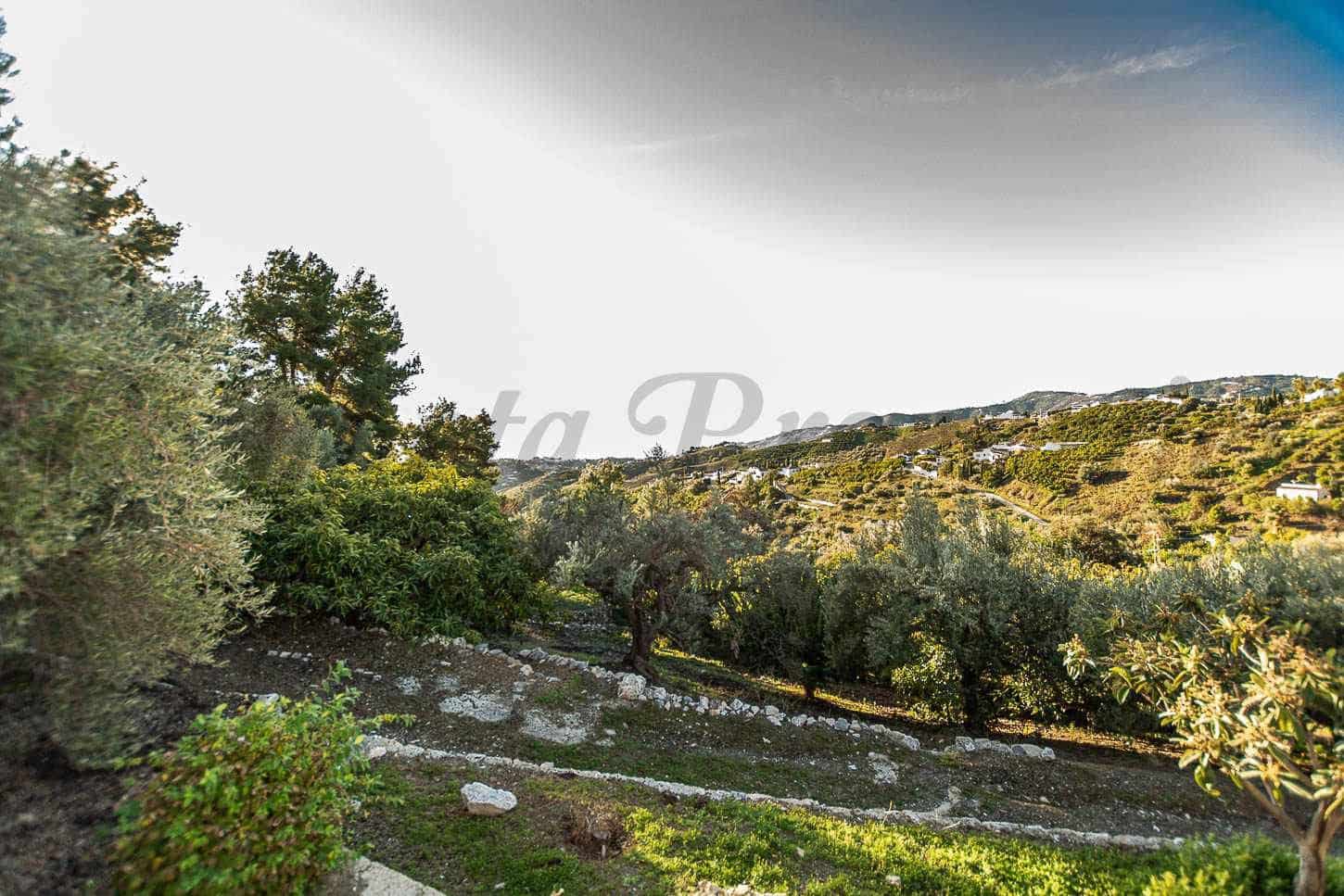 1 quarto Quinta/Casa Rural para venda em Frigiliana com garagem - 315 000 € (Ref: 10076190)