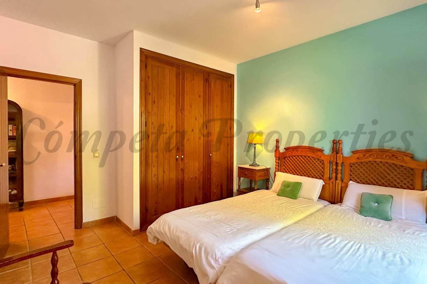 7 chambre Finca/Maison de Campagne à vendre à Frigiliana avec piscine garage - 1 300 000 € (Ref: 10076192)