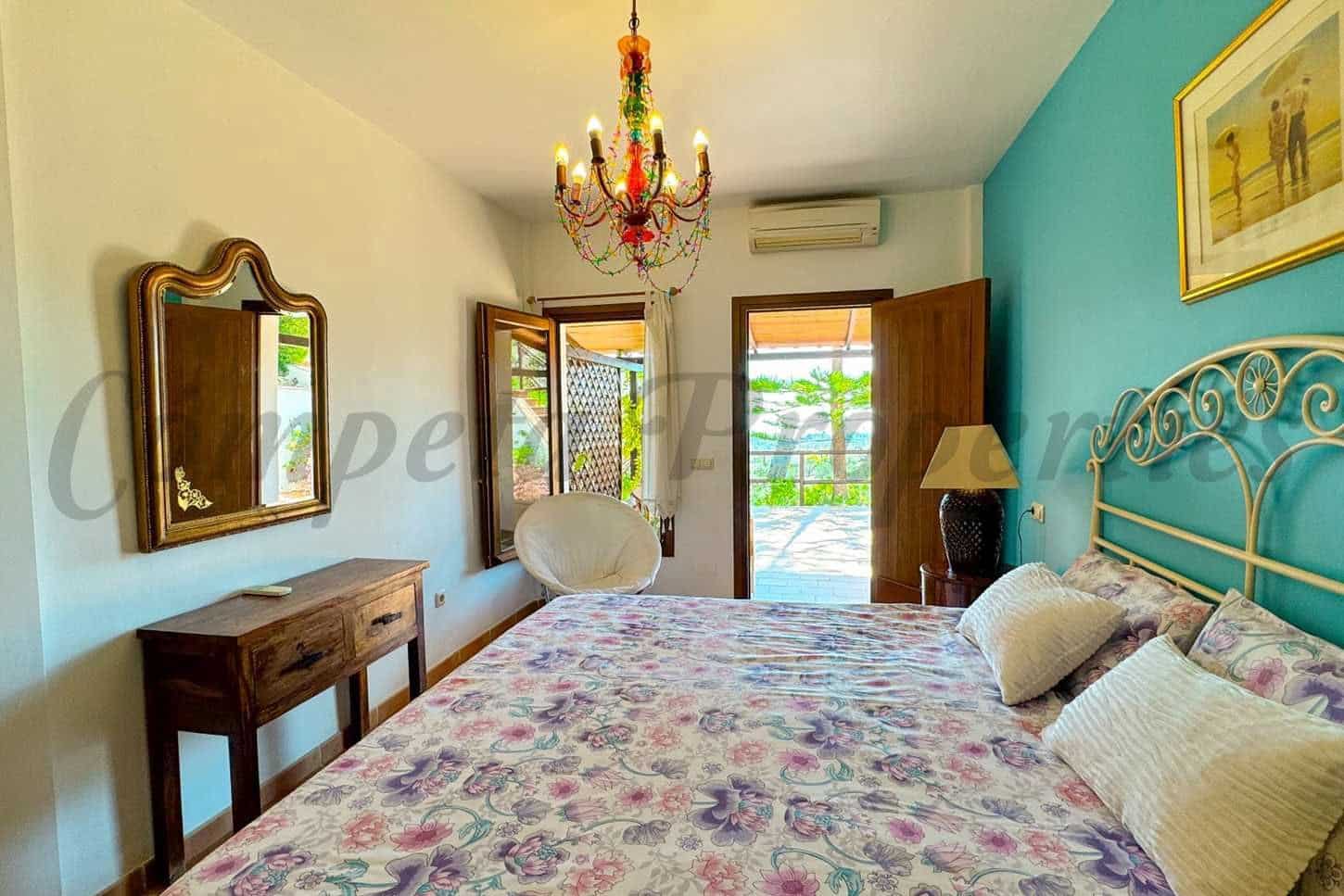 7 chambre Finca/Maison de Campagne à vendre à Frigiliana avec piscine garage - 1 300 000 € (Ref: 10076192)
