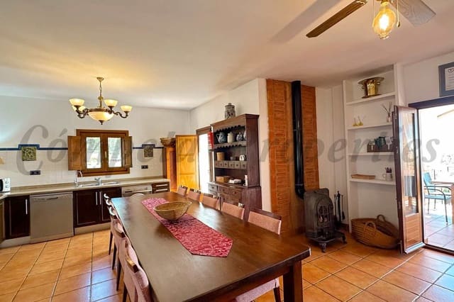 7 chambre Finca/Maison de Campagne à vendre à Frigiliana avec piscine garage - 1 300 000 € (Ref: 10076192)