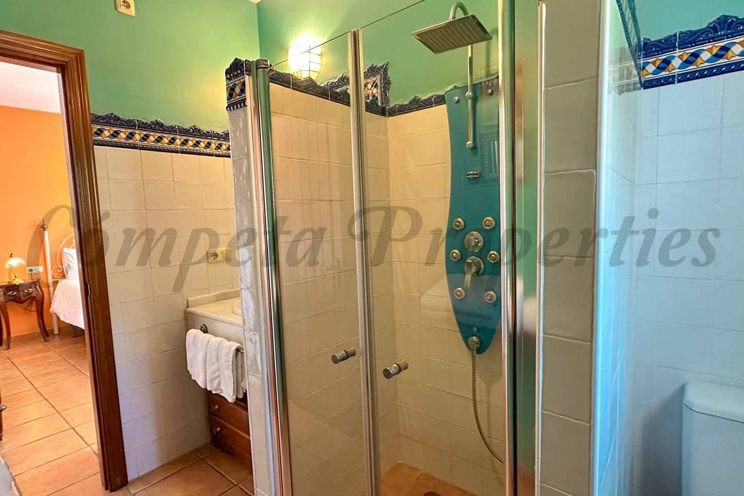 7 chambre Finca/Maison de Campagne à vendre à Frigiliana avec piscine garage - 1 300 000 € (Ref: 10076192)