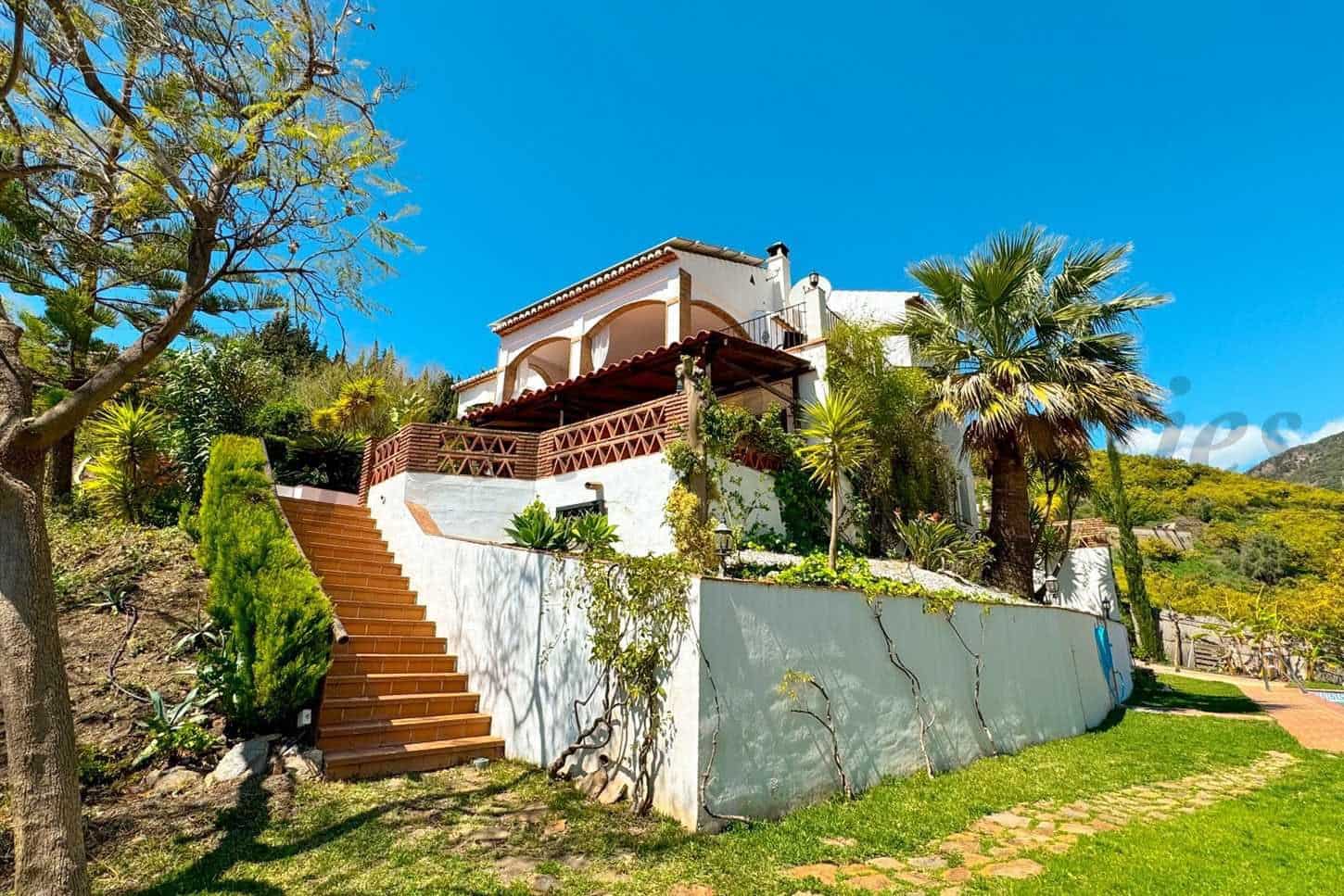 7 chambre Finca/Maison de Campagne à vendre à Frigiliana avec piscine garage - 1 300 000 € (Ref: 10076192)