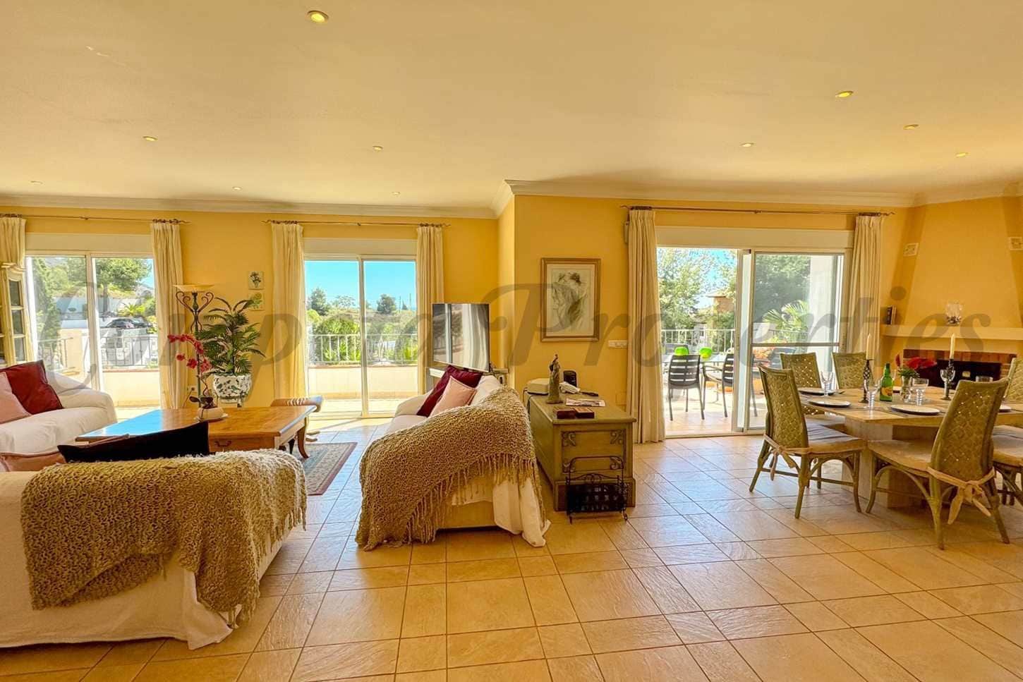 5 bedroom Finca/Country House for sale in Frigiliana with pool garage - € 1,200,000 (Ref: 10076193)