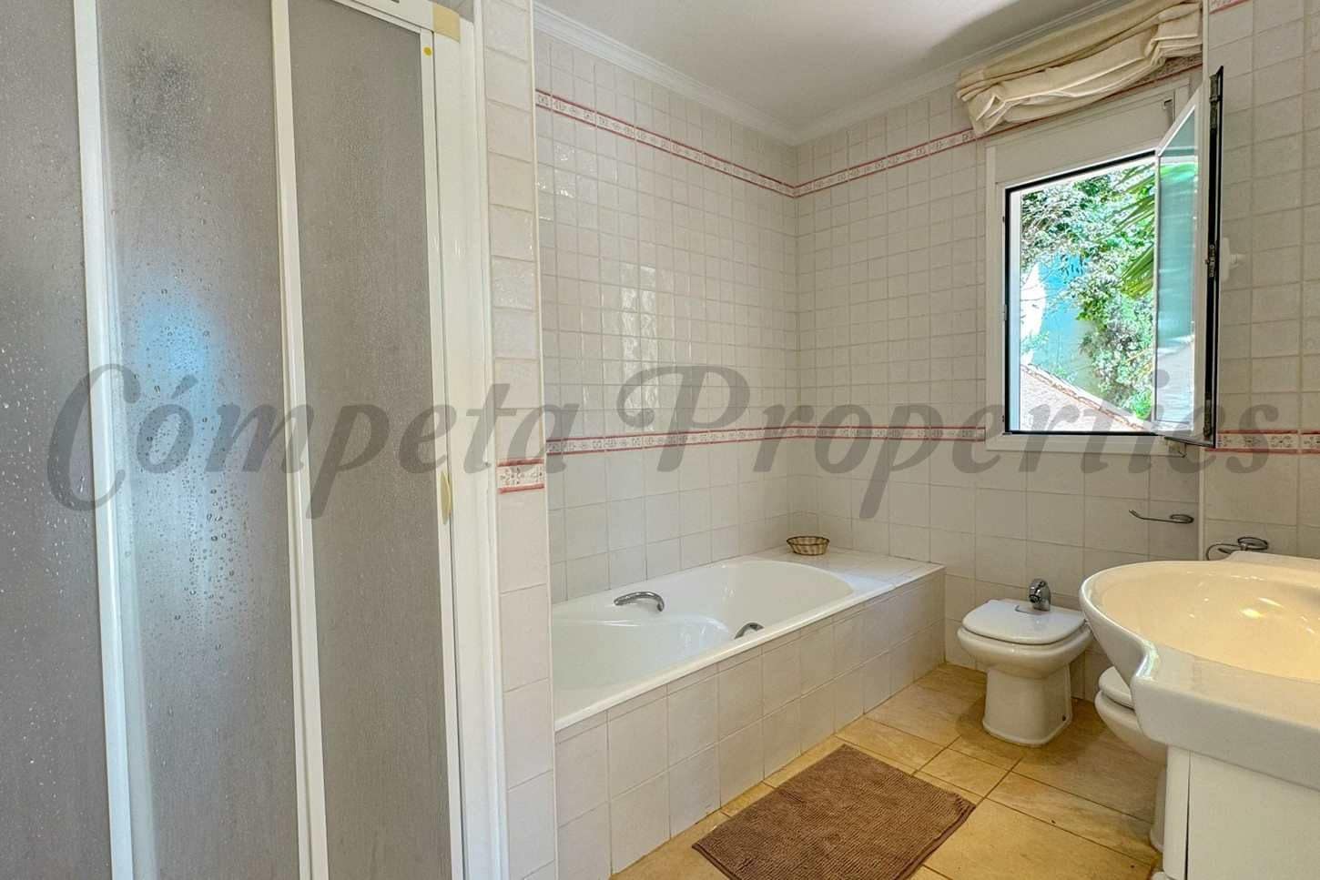 5 bedroom Finca/Country House for sale in Frigiliana with pool garage - € 1,200,000 (Ref: 10076193)