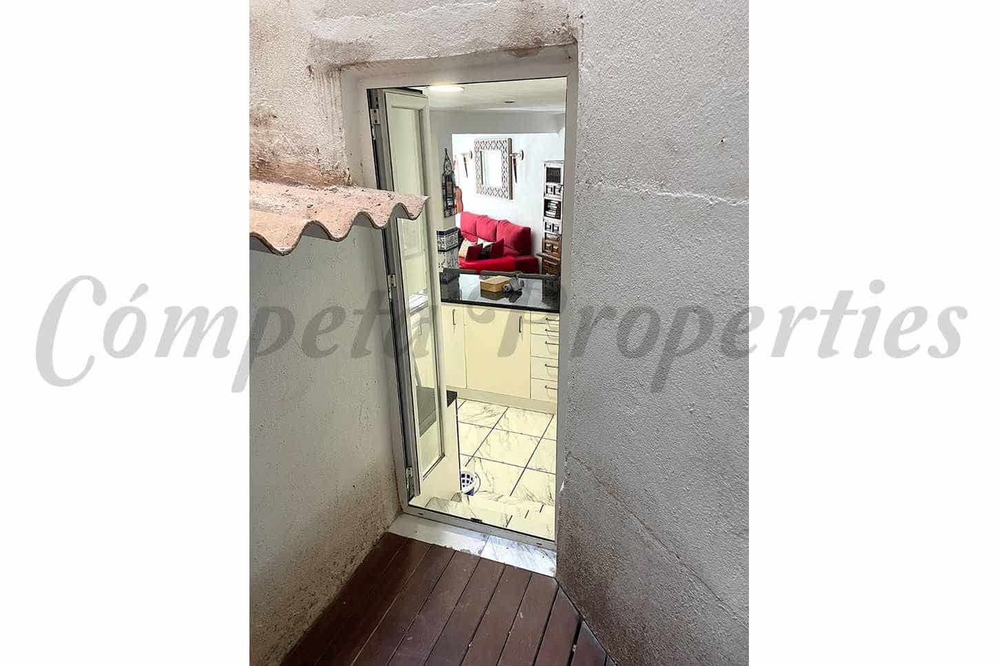 2 sovrum Lägenhet till salu i Nerja - 295 000 € (Ref: 10076195)