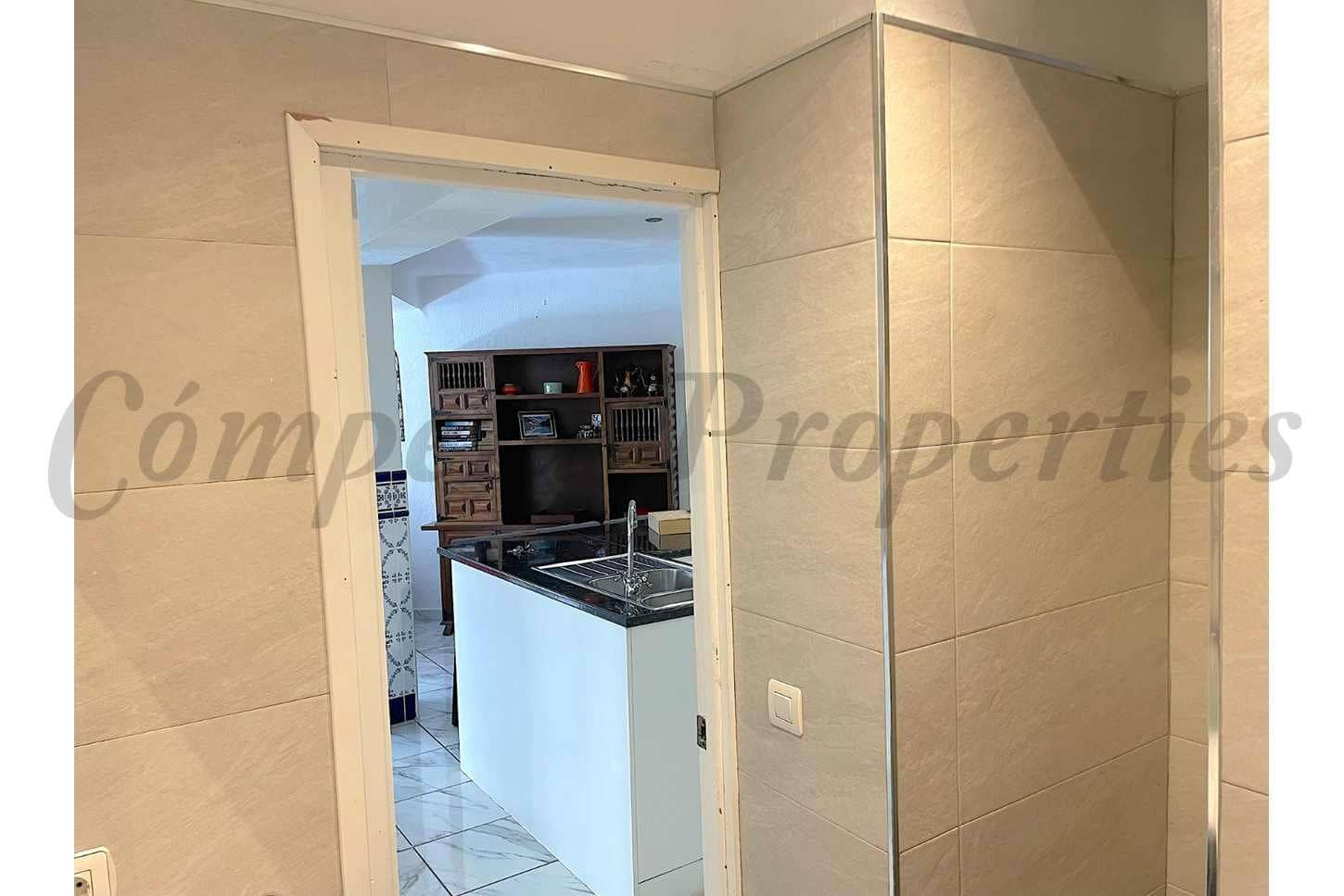 2 sovrum Lägenhet till salu i Nerja - 295 000 € (Ref: 10076195)
