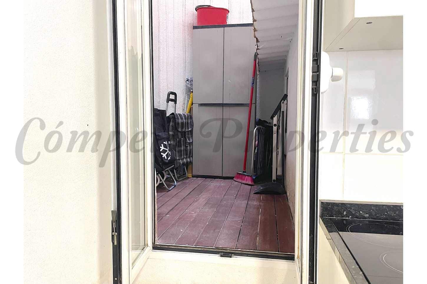 2 sovrum Lägenhet till salu i Nerja - 295 000 € (Ref: 10076195)