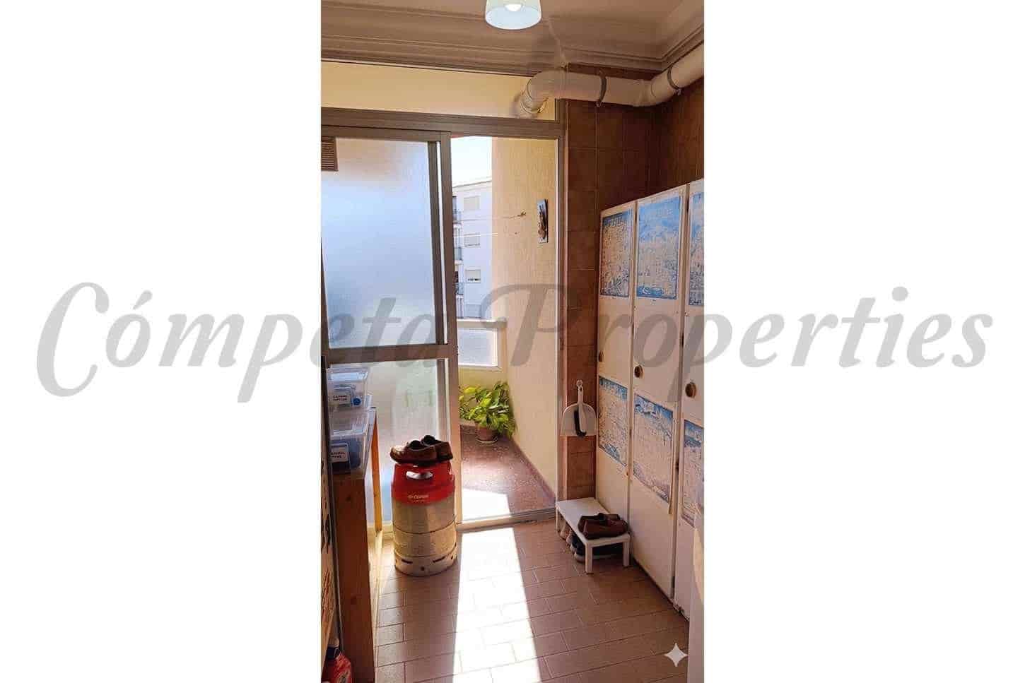 3 sovrum Lägenhet till salu i Nerja - 359 000 € (Ref: 10076196)