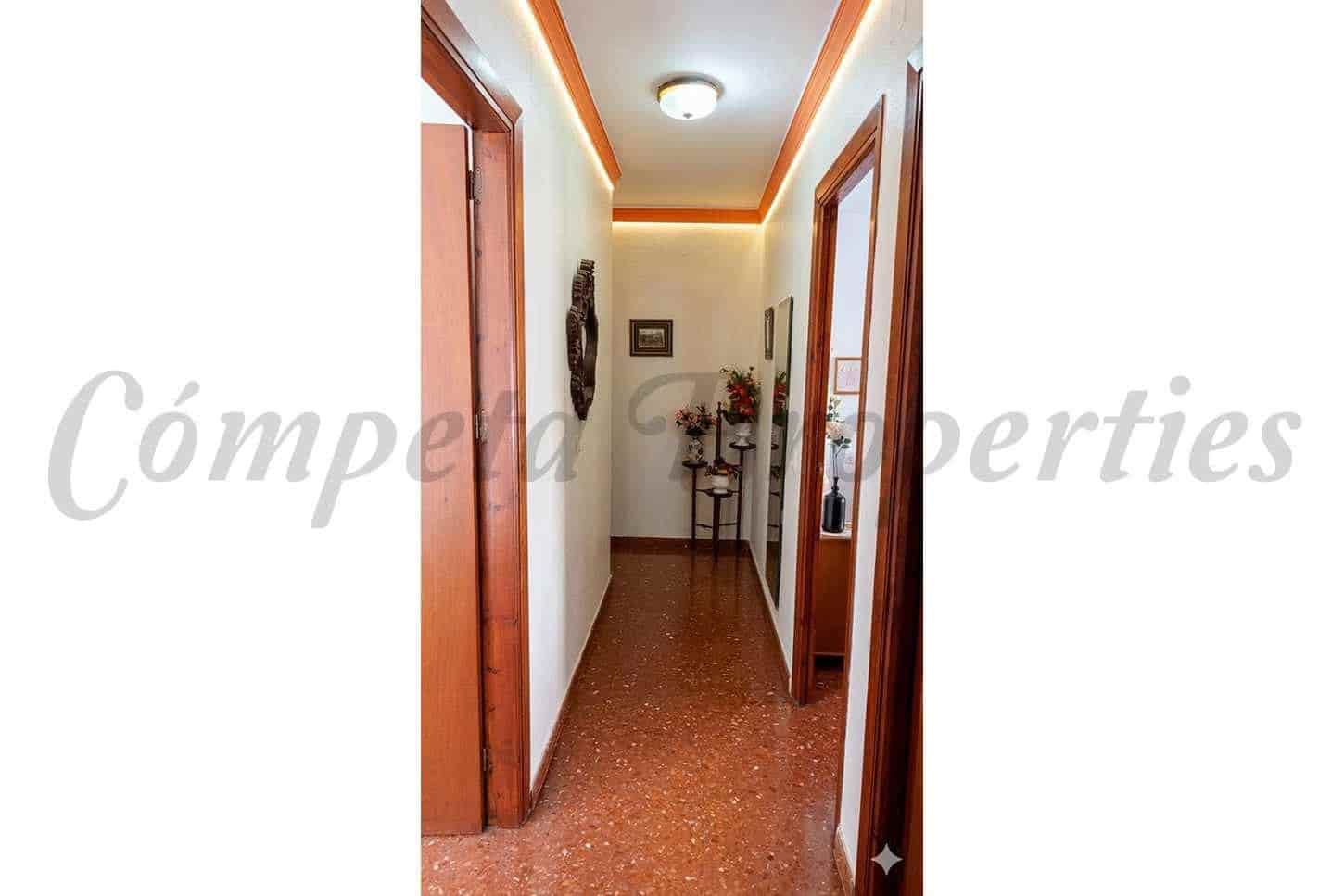 3 sovrum Lägenhet till salu i Nerja - 359 000 € (Ref: 10076196)