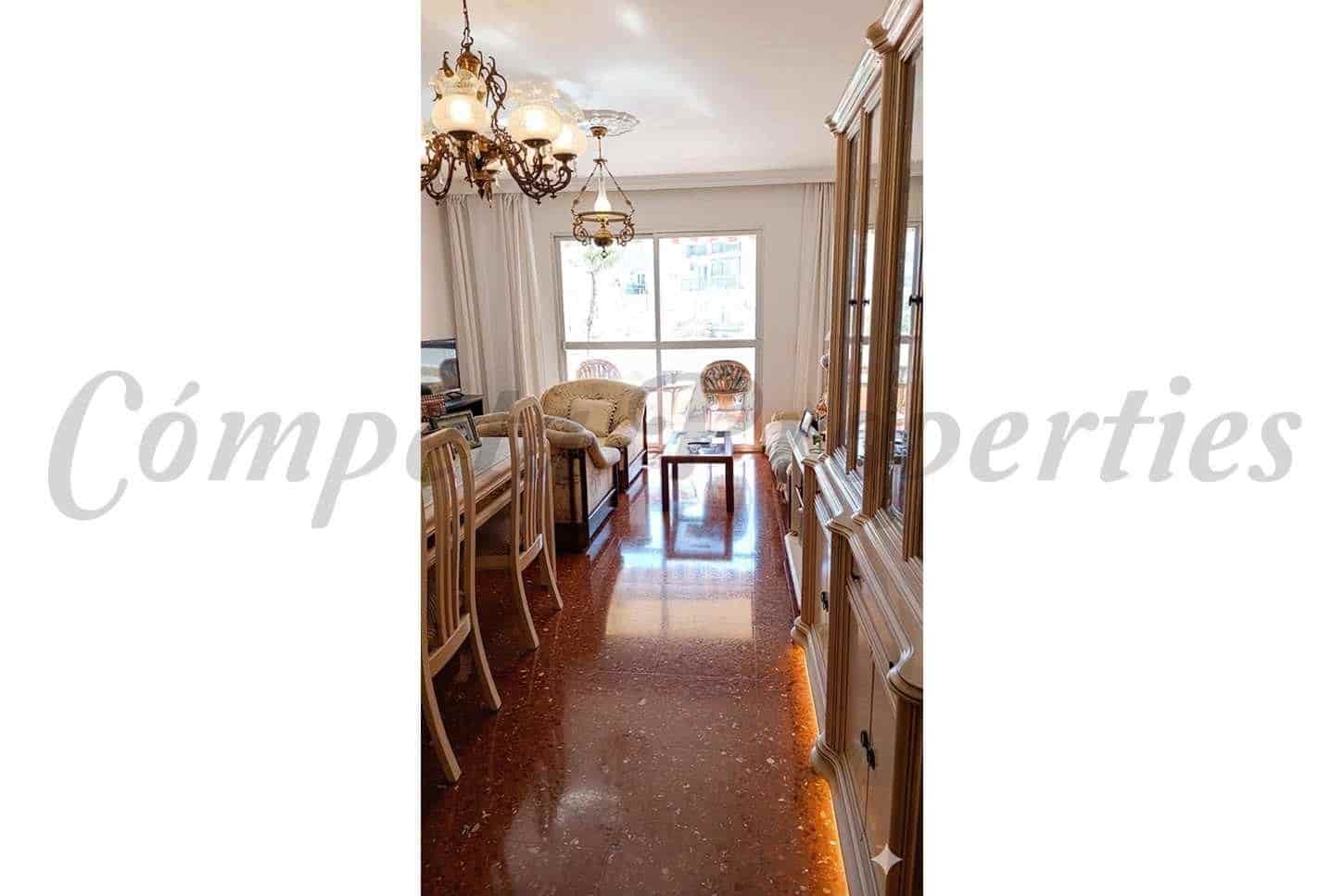 3 sovrum Lägenhet till salu i Nerja - 359 000 € (Ref: 10076196)