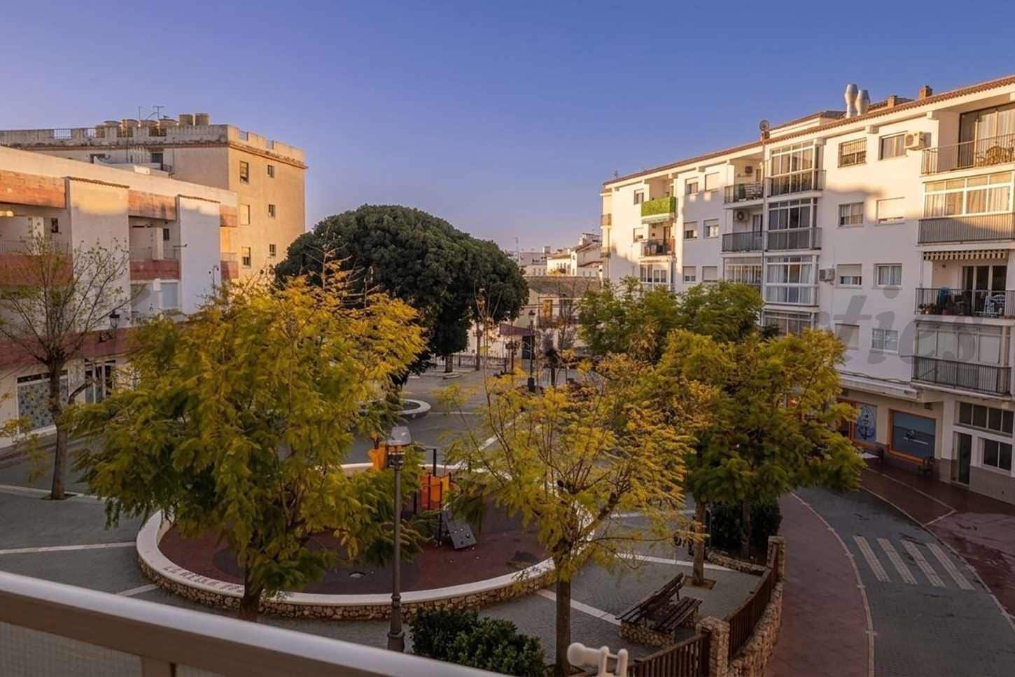 3 sovrum Lägenhet till salu i Nerja - 359 000 € (Ref: 10076196)