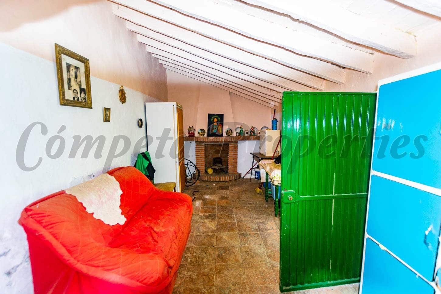 3 makuuhuone Maalaistalo myytävänä paikassa Arenas - 128 000 € (Ref: 10076197)