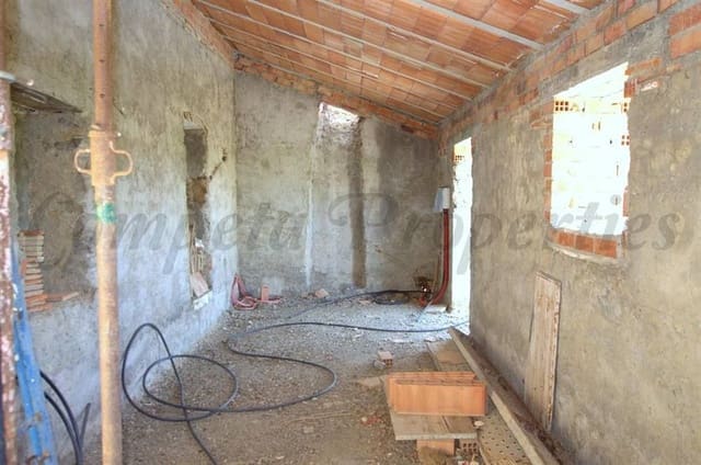 Finca/Hus på landet till salu i Sedella - 72 000 € (Ref: 10076200)