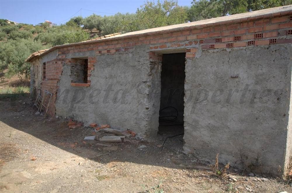 Finca/Hus på landet till salu i Sedella - 72 000 € (Ref: 10076200)
