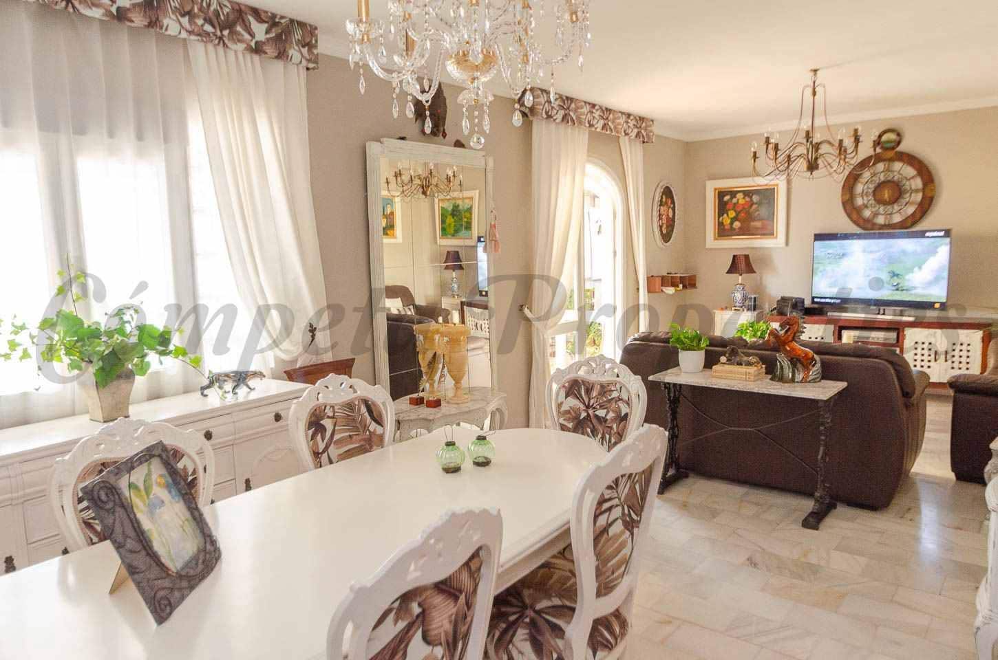 Apartamento de 4 habitaciones en Cómpeta en venta con garaje - 270.000 € (Ref: 10076201)