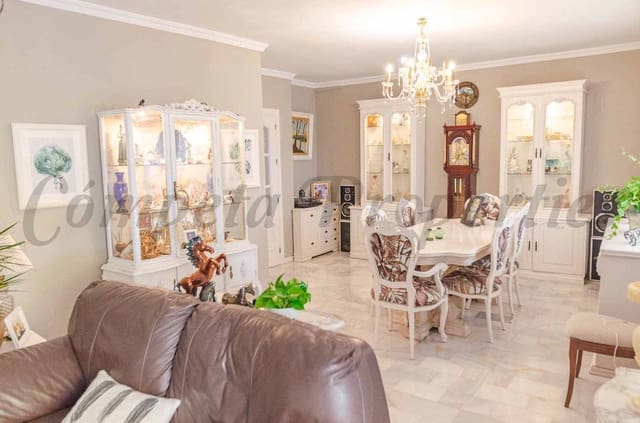 Apartamento de 4 habitaciones en Cómpeta en venta con garaje - 270.000 € (Ref: 10076201)