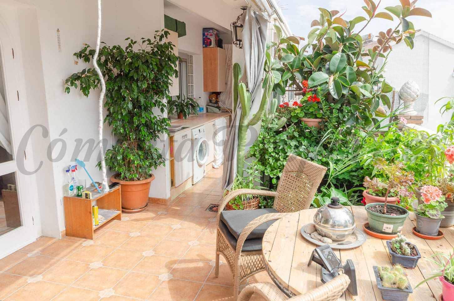 Apartamento de 4 habitaciones en Cómpeta en venta con garaje - 270.000 € (Ref: 10076201)