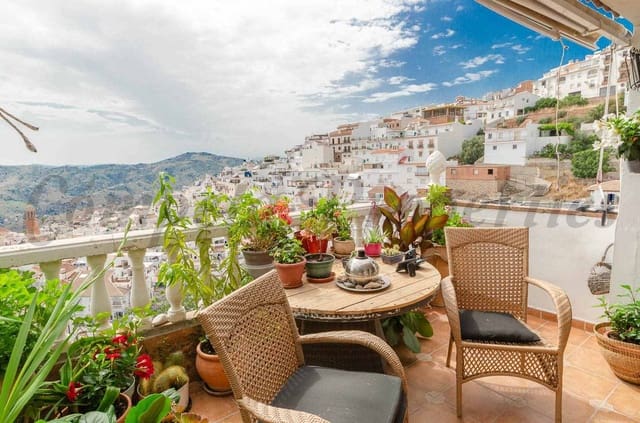 Apartamento de 4 habitaciones en Cómpeta en venta con garaje - 270.000 € (Ref: 10076201)