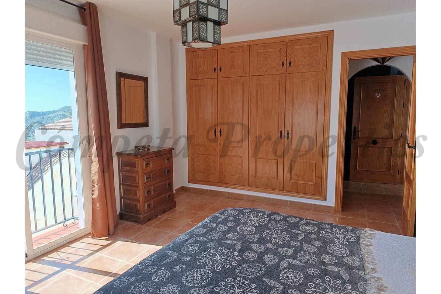 5 camera da letto Azienda in vendita in Canillas de Albaida - 550.000 € (Rif: 10076205)