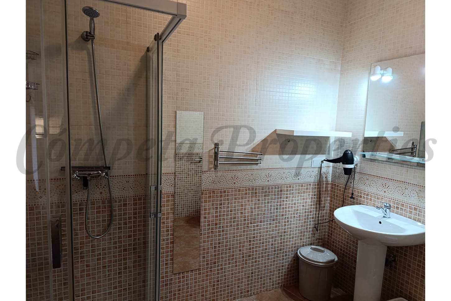 5 camera da letto Azienda in vendita in Canillas de Albaida - 550.000 € (Rif: 10076205)