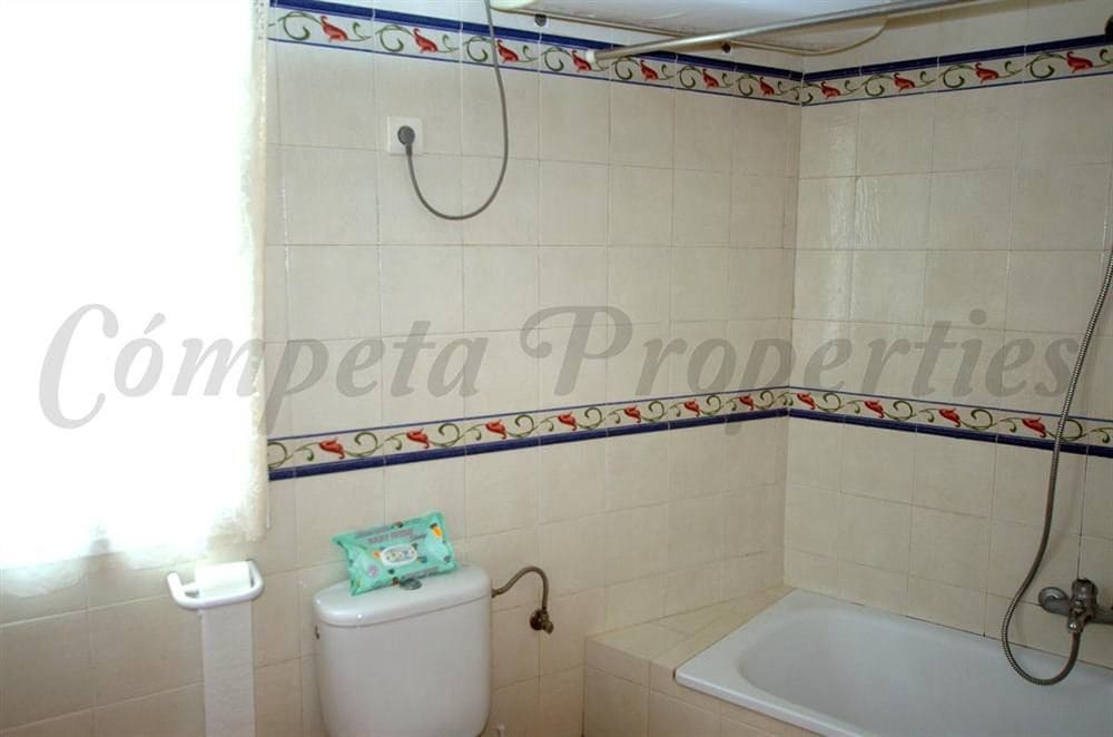 2 slaapkamer Appartement te koop in Competa - € 136.000 (Ref: 10076207)