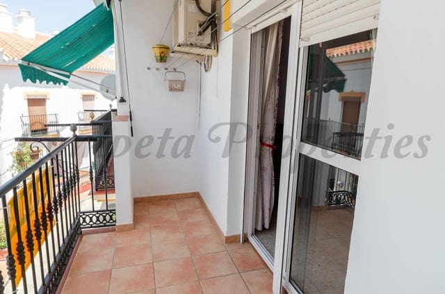 4 bedroom Apartment for sale in Cómpeta - € 179,000 (Ref: 10076208)