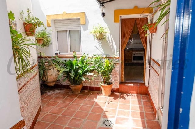 4 bedroom Apartment for sale in Cómpeta - € 179,000 (Ref: 10076208)