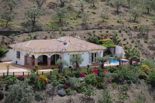 Finca/Maison de Campagne de 3 chambres de location de vacances à Cómpeta avec piscine - 1 655 € (Ref: 10076214)