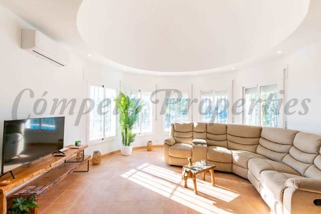Finca/Maison de Campagne de 2 chambres de location de vacances à Cómpeta avec piscine - 2 030 € (Ref: 10076219)