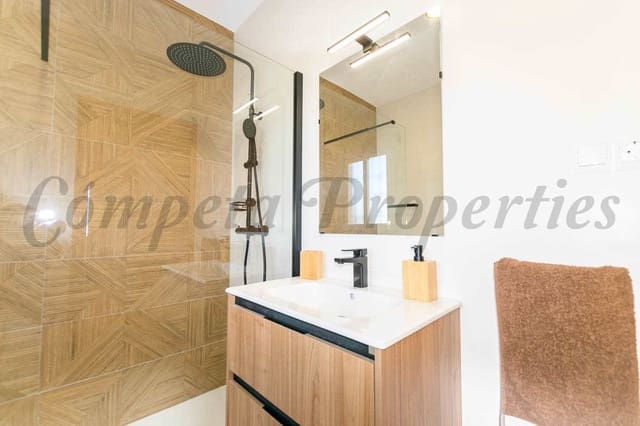 Finca/Maison de Campagne de 2 chambres de location de vacances à Cómpeta avec piscine - 2 030 € (Ref: 10076219)