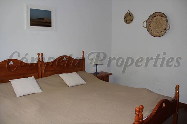   3 soveværelse   ferieFinca/Landehus i Cómpeta med   swimmingpool   - € 1.200 (Ref: 10076220)