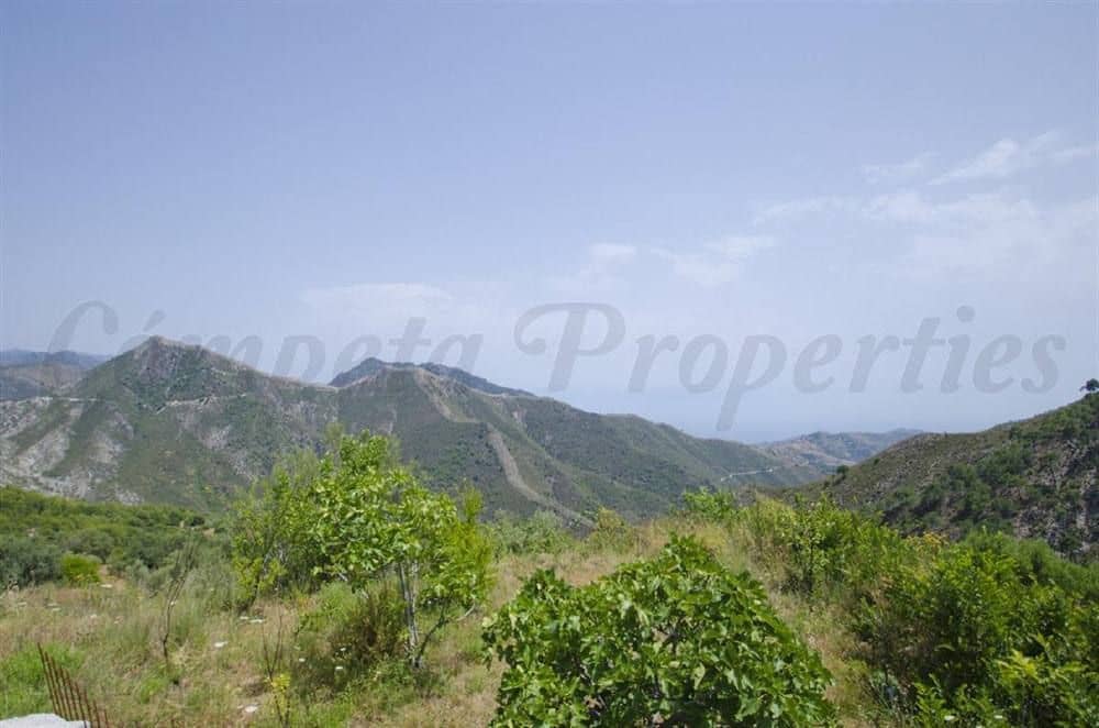 Finca/Casa Rural de 2 habitaciones en Cómpeta en venta con garaje - 390.000 € (Ref: 10076230)