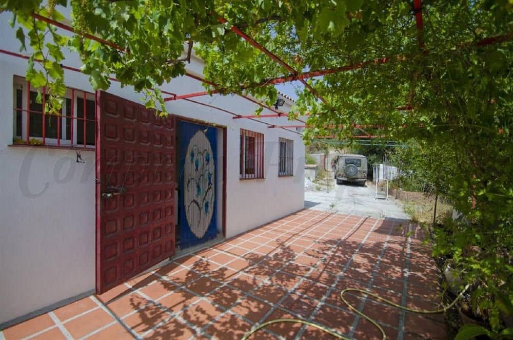 Finca/Casa Rural de 2 habitaciones en Cómpeta en venta con garaje - 390.000 € (Ref: 10076230)