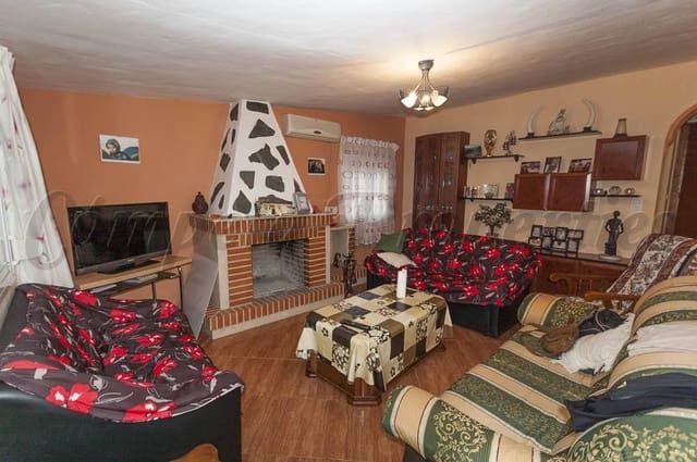 3 quarto Quinta/Casa Rural para venda em Canillas de Aceituno com garagem - 230 000 € (Ref: 10076233)