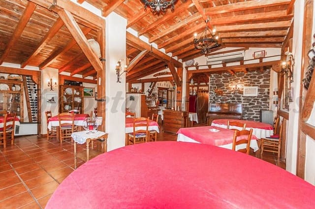 Commerciale in vendita in Cómpeta - 215.000 € (Rif: 10076234)