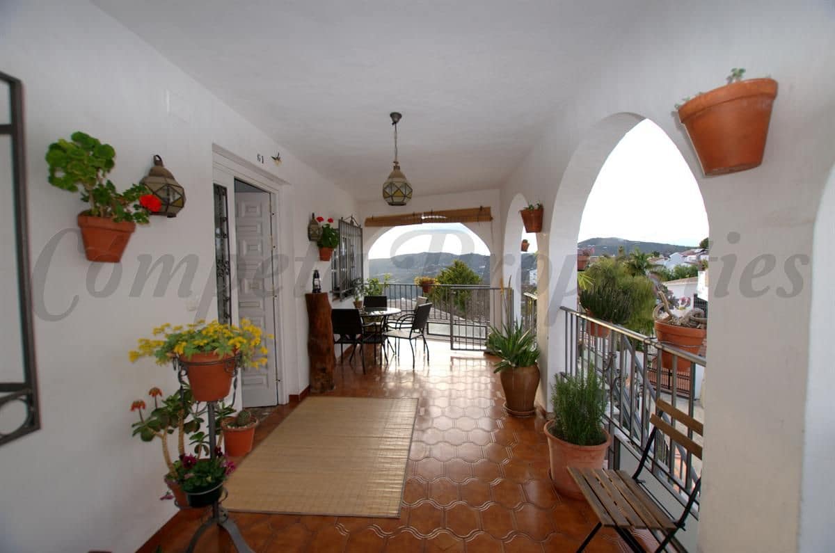 4 quarto Comercial para venda em Competa - 550 000 € (Ref: 10076235)