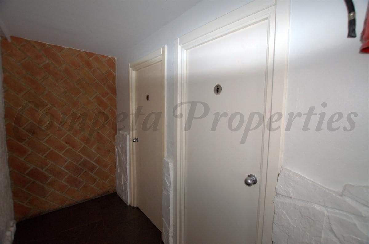 4 quarto Comercial para venda em Competa - 550 000 € (Ref: 10076235)
